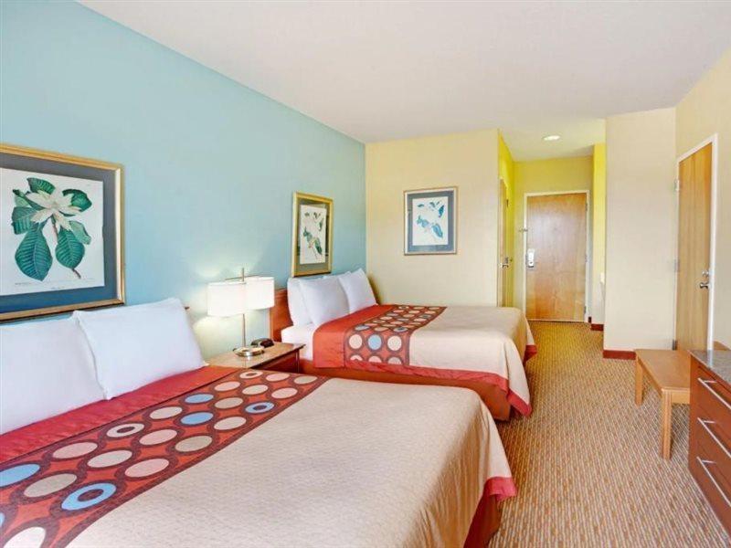 Super 8 By Wyndham Salisbury Hotel Exterior foto