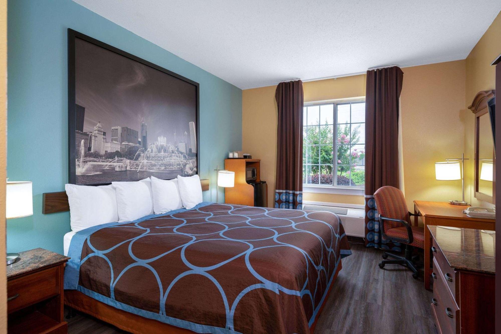 Super 8 By Wyndham Salisbury Hotel Exterior foto